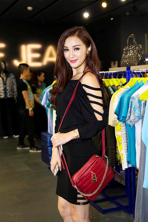 Tóc Tiên thiêu đốt mọi ánh nhìn tại bữa tiệc Versace Jeans ảnh 6