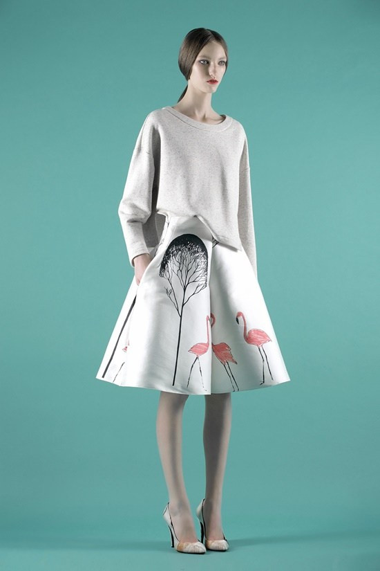 Biến nhược điểm thành thế mạnh nhờ những bộ trang phục tinh tế ảnh 11