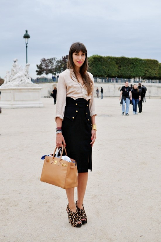 Biến nhược điểm thành thế mạnh nhờ những bộ trang phục tinh tế ảnh 20