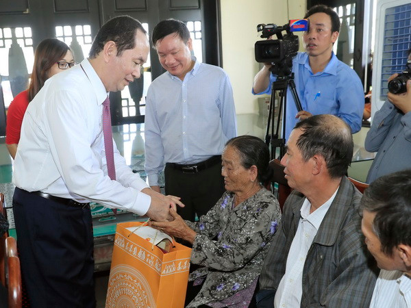 Chăm lo đời sống vật chất và tinh thần cho công nhân, người lao động ảnh 1