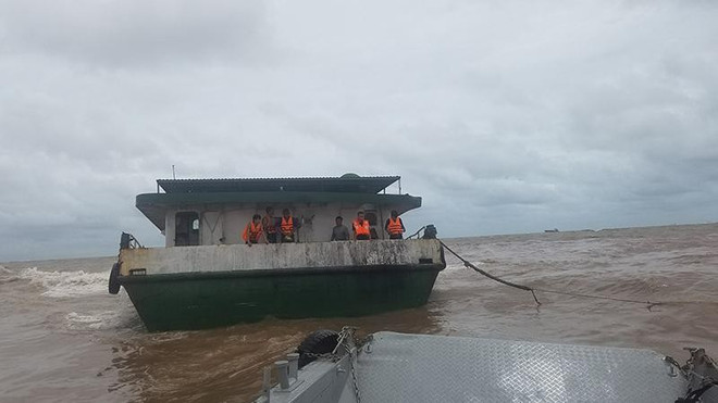 Cứu nạn thành công tàu chở dầu gặp sự cố ở vùng biển Thái Bình ảnh 1