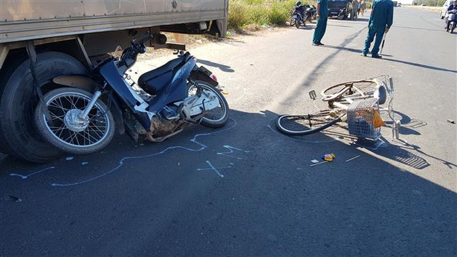 Quảng Ninh: Xe máy va chạm với ôtô, một người tử vong ảnh 1