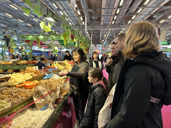 Mứt và trà Việt Nam tham gia Hội chợ triển lãm nông nghiệp Pháp ảnh 2