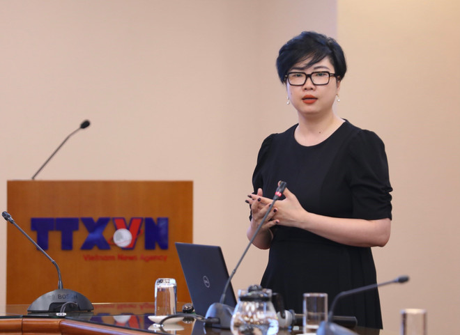 Giám đốc bản quyền, Công ty cổ phần giải pháp truyền hình Thế hệ mới Next Media Đỗ Phương Chi tham luận Vấn đề bản quyền trên không gian số. (Ảnh: Hoàng Hiếu/TTXVN) Phát triển video trên nền tảng số: 'Cuộc đua' không thể chậm chân ảnh 2