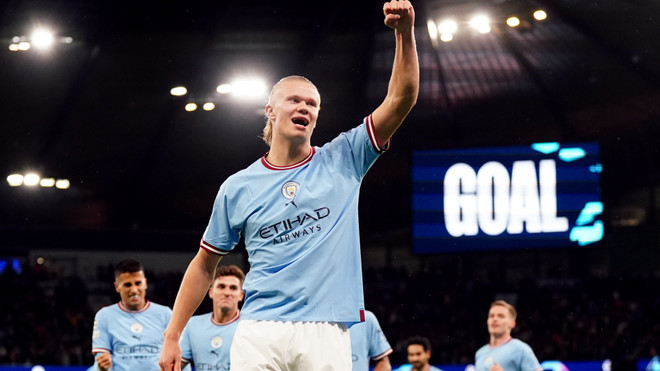 Haaland giành Chiếc giày Vàng châu Âu, đi vào lịch sử Man City ảnh 1