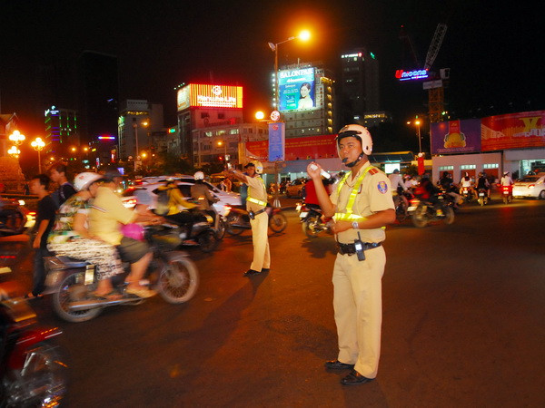 Đẩy mạnh chống tiêu cực trong lực lượng cảnh sát giao thông ảnh 1