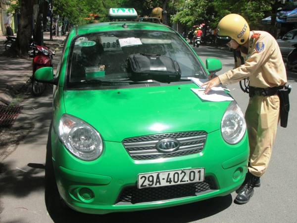 Hà Nội: Mạnh tay xử lý lỗi giao thông ở 5 quận, huyện ảnh 1