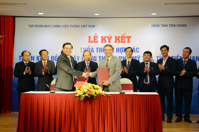 Tiền Giang “bắt tay” VNPT để xây dựng thành phố thông minh ảnh 1