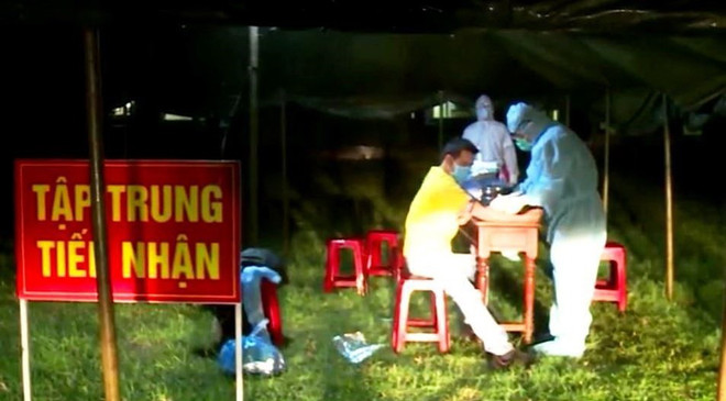 COVID-19: Nhiều ca tiếp xúc gần với bệnh nhân 48 có kết quả âm tính ảnh 1