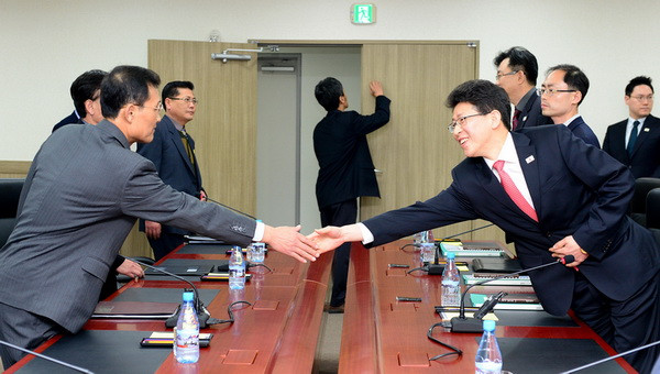 Hàn-Triều nối lại đàm phán về khu công nghiệp Kaesong ảnh 1