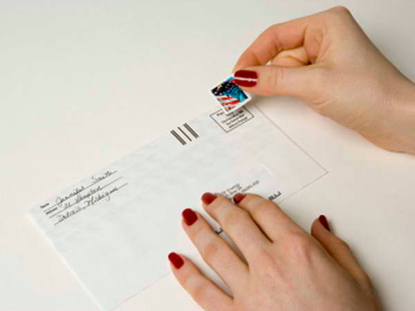 Mỹ tăng giá dịch vụ bưu chính để bù đắp các khoản lỗ ảnh 1