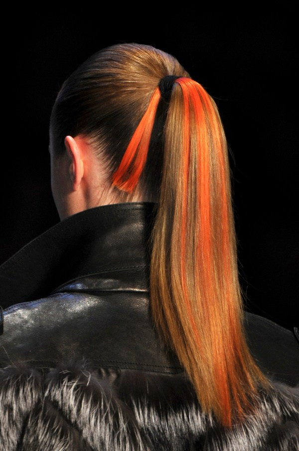 5 kiểu buộc tóc đuôi ngựa độc đáo khiến bạn trẻ trung, cá tính ảnh 4