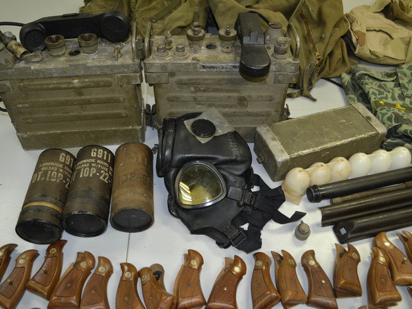 Nghiêm cấm mua bán, trao đổi quân trang, quân dụng dưới mọi hình thức ảnh 1