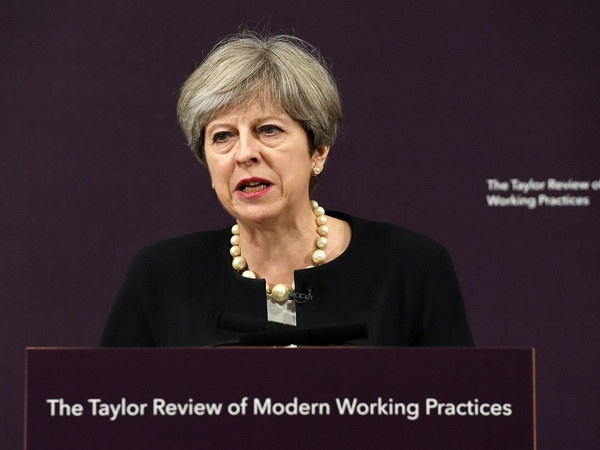 30 nghị sỹ Anh ủng hộ kế hoạch hạ bệ Thủ tướng Theresa May ảnh 1