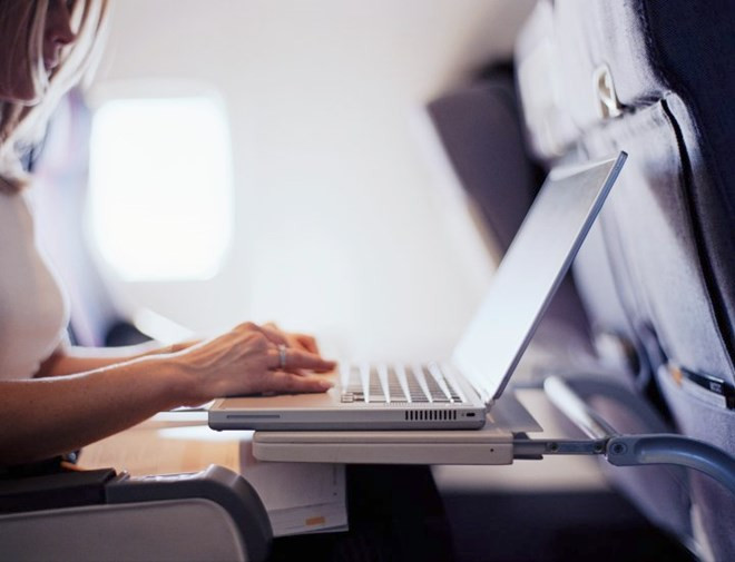 Anh bỏ lệnh cấm mang đồ điện tử trên chuyến bay từ Thổ Nhĩ Kỳ ảnh 1