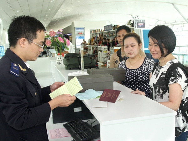 Nâng cao năng lực cạnh tranh: Các “công bộc” của dân đã sẵn sàng? ảnh 2