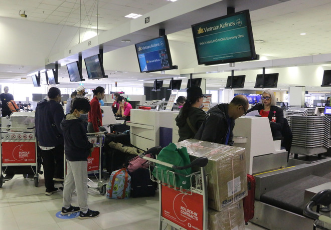 Đưa gần 270 công dân Việt Nam từ Australia về nước an toàn ảnh 1