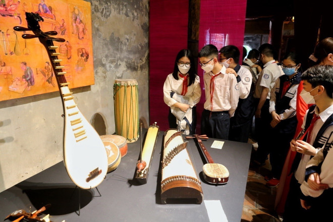 Phố cổ Hà Nội ngân vang nhạc cụ truyền thống làng Đào Xá ảnh 2