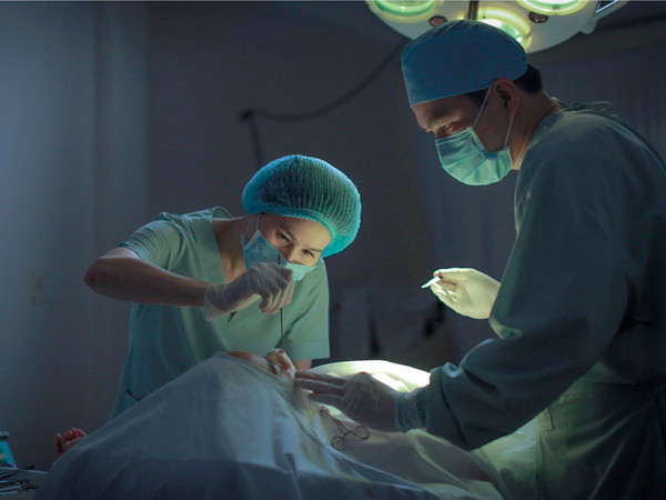 Victor Vũ ra mắt phim thứ 3 trong năm với "Hào quang trở lại'' ảnh 2