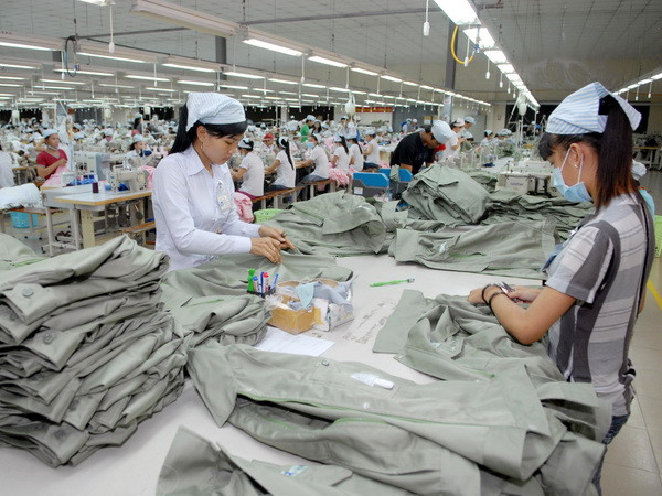 Quang cảnh buổi làm việc. (Ảnh: Sỹ Tuyên/Vietnam+) Chia sẻ khó khăn với doanh nghiệp bị thiệt hại tại Đồng Nai ảnh 2