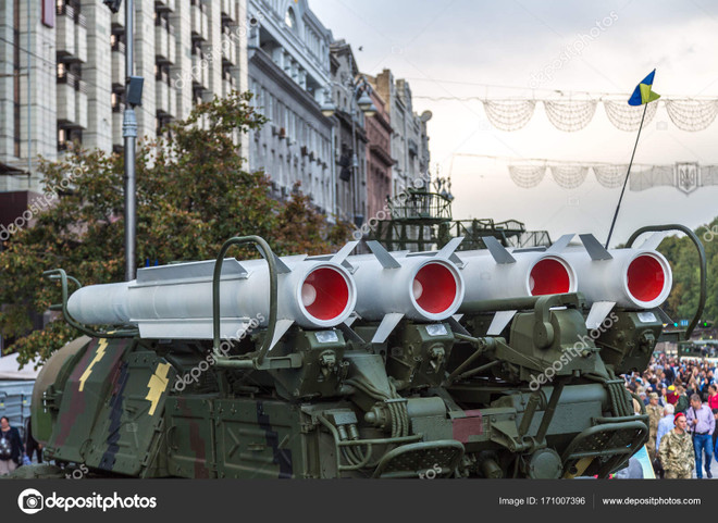 Ukraine lên kế hoạch tiến hành tập trận tên lửa ngay sát Crimea ảnh 1