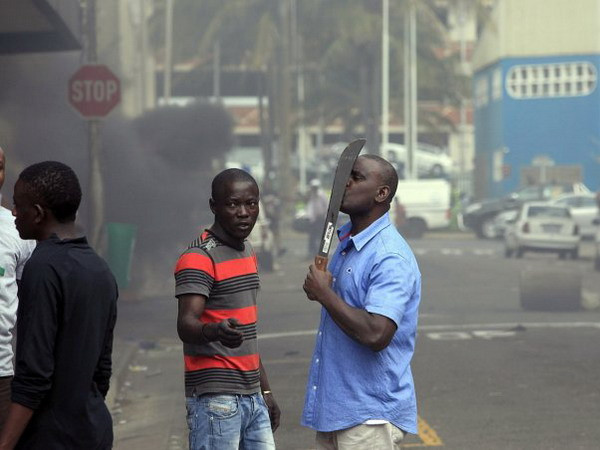 Hàng nghìn người Nam Phi diễu hành phản đối làn sóng bài ngoại ảnh 1