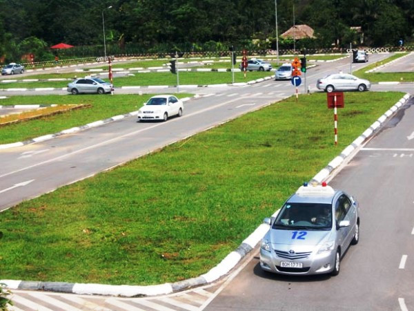 Bộ GTVT thanh tra đào tạo, sát hạch lái xe tại 9 địa phương ảnh 1