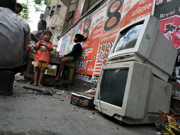 Cảnh báo mối nguy cơ ngày càng tăng từ rác thải điện tử ảnh 1