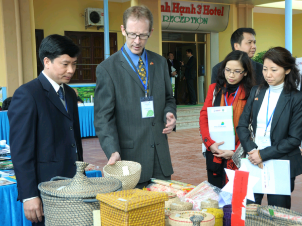 Ra mắt dự án rừng và đồng bằng Việt Nam tại tỉnh Nam Định. (Nguồn ảnh: USAID Việt Nam) 26 triệu USD cho dự án rừng và đồng bằng Việt Nam ảnh 1