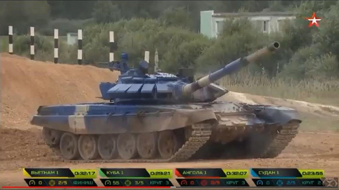 [Video] Xem đội tuyển xe tăng Việt Nam thi đấu chung kết Tank Biathlon ảnh 1