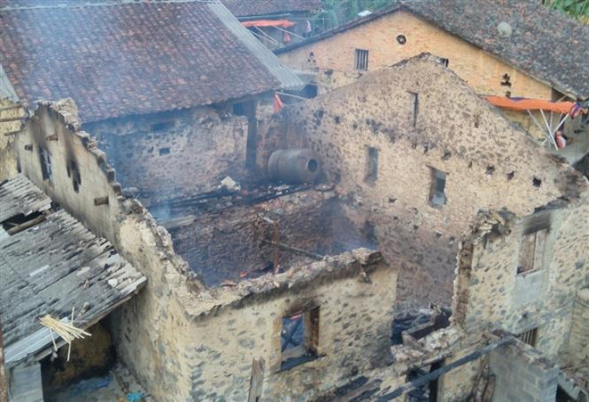 Cao Bằng: Bắt đối tượng đốt nhà hàng xóm vì nghi bị bỏ bùa ảnh 1