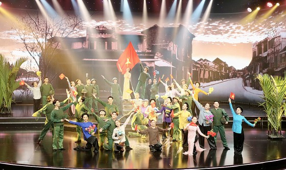 Tôn vinh sự cống hiến, hy sinh cao cả của các thương binh, liệt sỹ ảnh 1