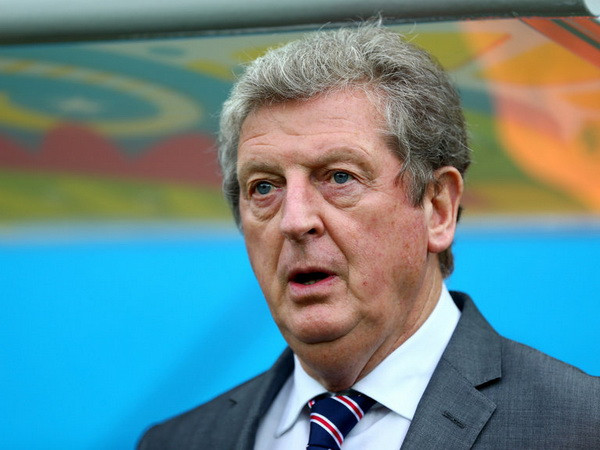 HLV Roy Hodgson "cay đắng" gửi lời cầu cứu đến tuyển Italy ảnh 1
