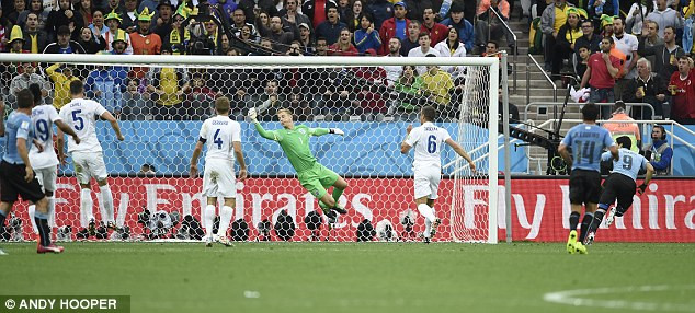 [Photo] Suarez khiến nỗi đau của người Anh lên đến tột cùng ảnh 7