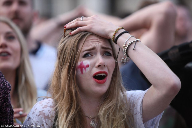 [Photo] Suarez khiến nỗi đau của người Anh lên đến tột cùng ảnh 1