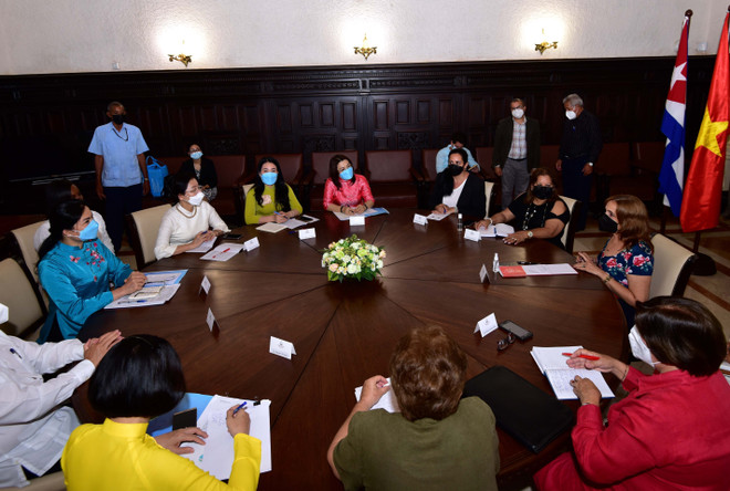 Khẳng định vai trò của phụ nữ Việt Nam, Cuba trong sự nghiệp cách mạng ảnh 2