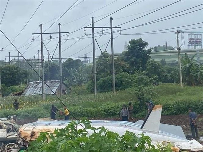 12 người thiệt mạng trong vụ rơi máy bay quân sự tại Myanmar ảnh 1