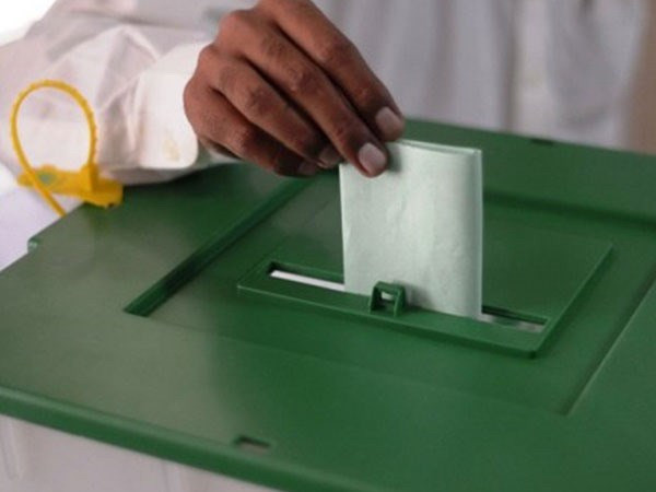 Cử tri Pakistan bắt đầu đi bỏ phiếu trong cuộc tổng tuyển cử ảnh 1