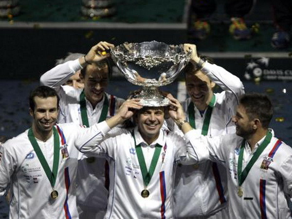 Djokovic thắng, Serbia vẫn ngậm ngùi nhìn Séc vô địch ảnh 1