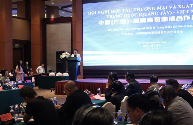 Hội nghị hợp tác Thương mại và Xuất nhập khẩu Việt Nam-Quảng Tây, Trung Quốc. (Ảnh: Xuân Anh/TTXVN) Nhiều dư địa hợp tác thương mại với tỉnh Quảng Tây của Trung Quốc ảnh 1