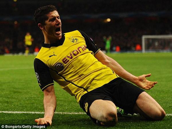 Robert Lewandowski chính thức gia nhập Bayern Munich ảnh 1