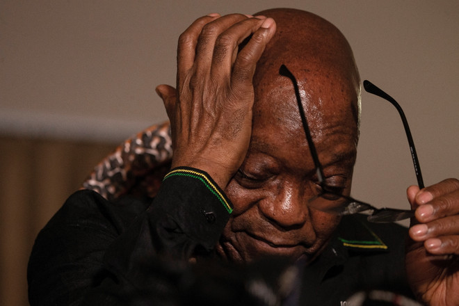 Cựu Tổng thống Jacob Zuma tại quê nhà ở Nkandla, Nam Phi, ngày 4/7/2021. (Ảnh: AFP/TTXVN) Tòa án Nam Phi bác đơn kháng cáo án tù của cựu Tổng thống Jacob Zuma ảnh 1