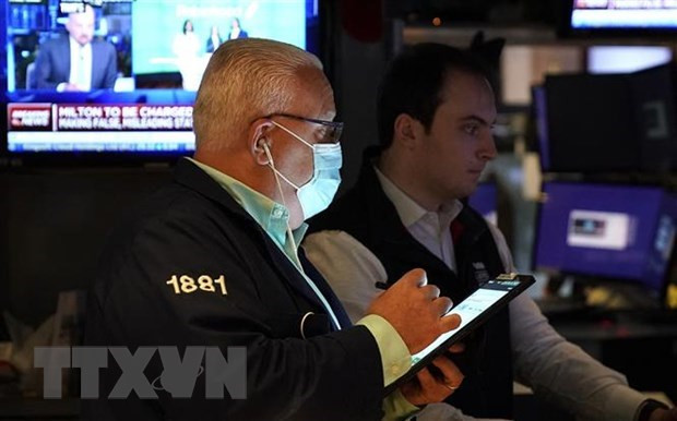 Phố Wall phục hồi sau khi Mỹ công bố biện pháp trừng phạt mới với Nga ảnh 1