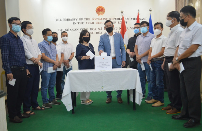 Người Việt tại Ai Cập ủng hộ Quỹ vaccine phòng, chống dịch COVID-19 ảnh 1