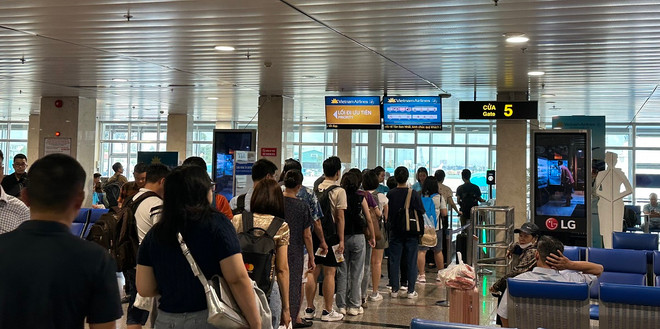 vnp-hanh-khach-bay-29-2510.jpg
