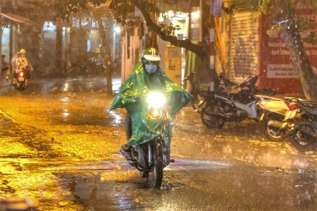 Từ 23/8-1/9, các khu vực mưa dông về đêm, đề phòng thời tiết nguy hiểm ảnh 1