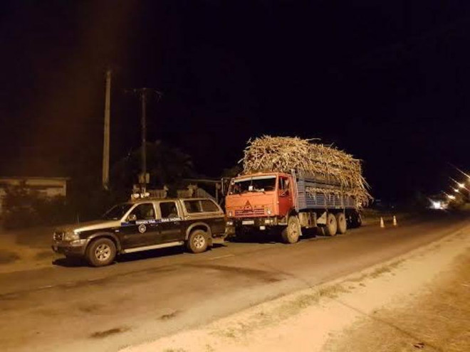 Bắt xe quá tải, thanh tra giao thông Gia Lai bị đe dọa, khủng bố ảnh 1