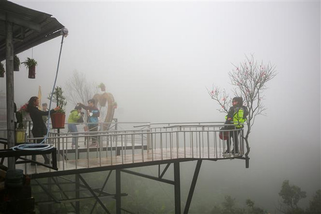 Ngày 10/11, Bắc Bộ và Trung Bộ tiếp tục lạnh về đêm và sáng sớm ảnh 1