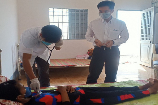 Cà Mau: Khởi tố vụ án một bé gái 14 tuổi bị cô ruột bạo hành ảnh 1