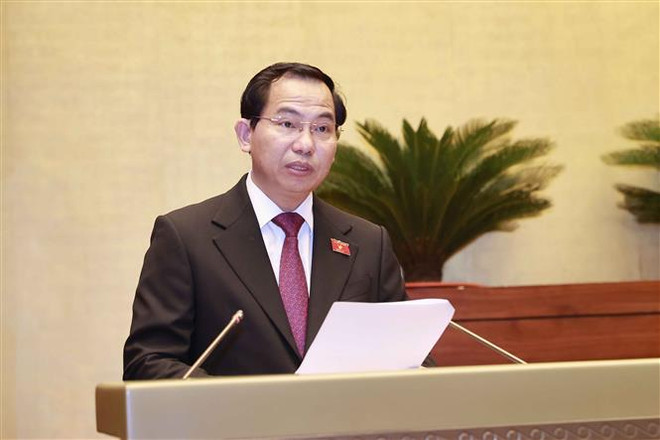 Chủ nhiệm Ủy ban Tài chính, Ngân sách của Quốc hội Lê Quang Mạnh phát biểu. (Ảnh: Doãn Tấn/TTXVN) Kỳ họp thứ 5: Không quy định giá sàn đối với mặt hàng sách giáo khoa ảnh 2